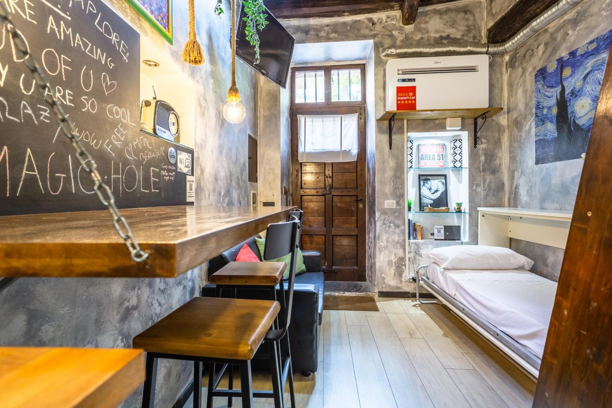 The Magic Hole Apartment Rome Exterior photo