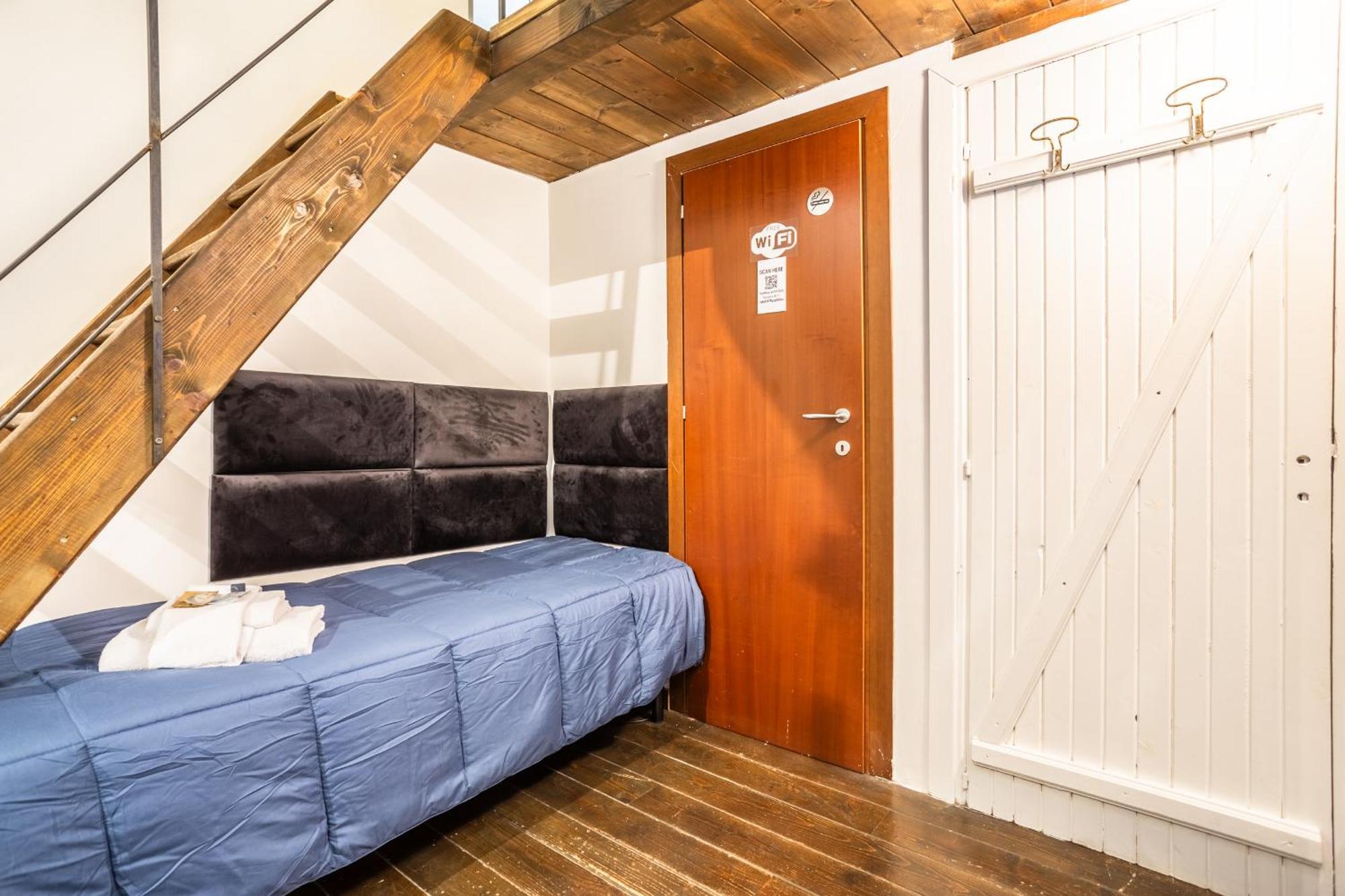 The Magic Hole Apartment Rome Exterior photo